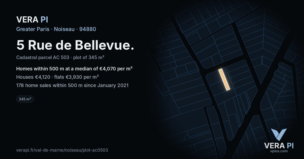 5 Rue de Bellevue, Noiseau at night – the plot lit, the parcels around coloured by the prices near them