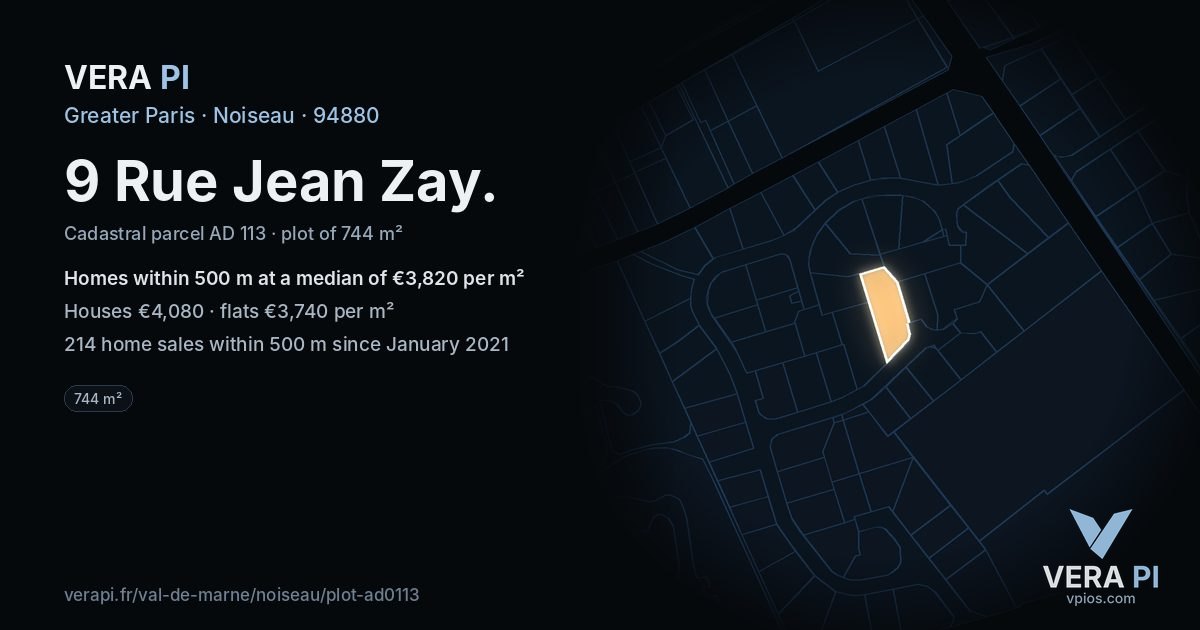 9 Rue Jean Zay, Noiseau at night – the plot lit, the parcels around coloured by the prices near them
