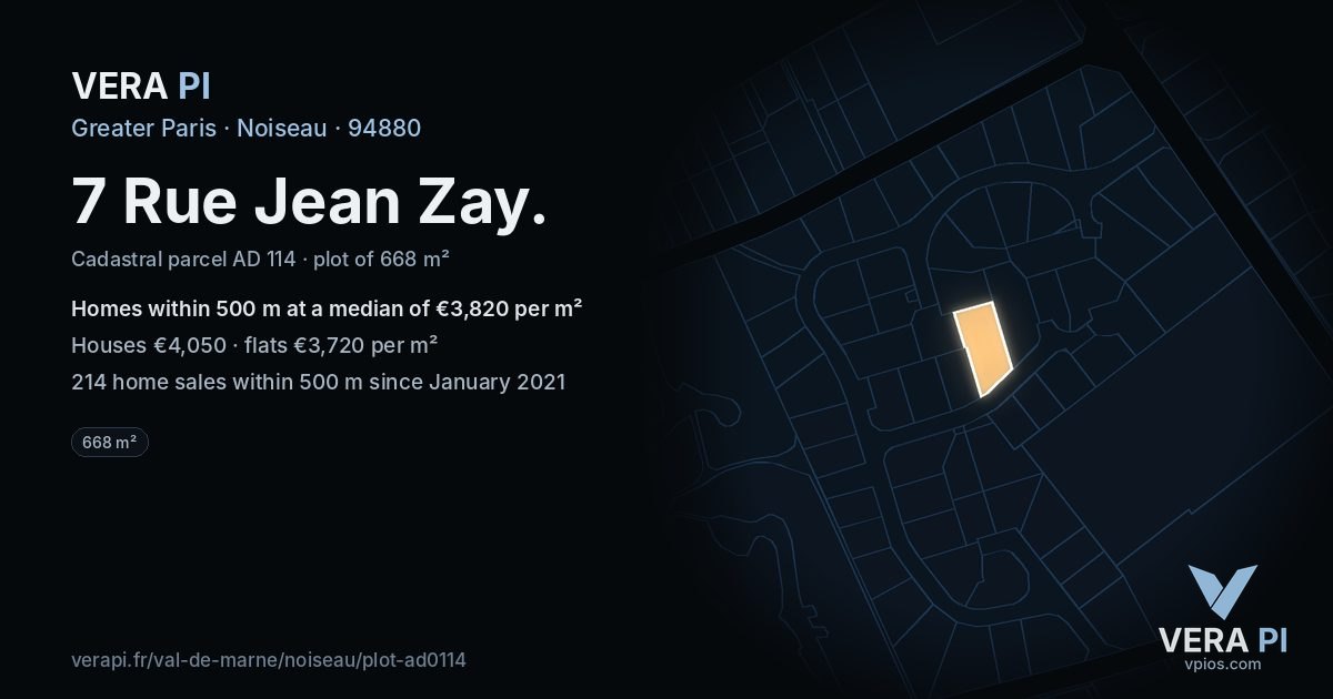 7 Rue Jean Zay, Noiseau at night – the plot lit, the parcels around coloured by the prices near them