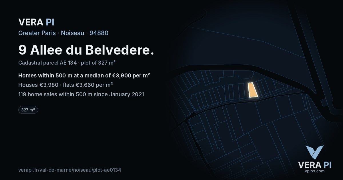9 Allee du Belvedere, Noiseau at night – the plot lit, the parcels around coloured by the prices near them