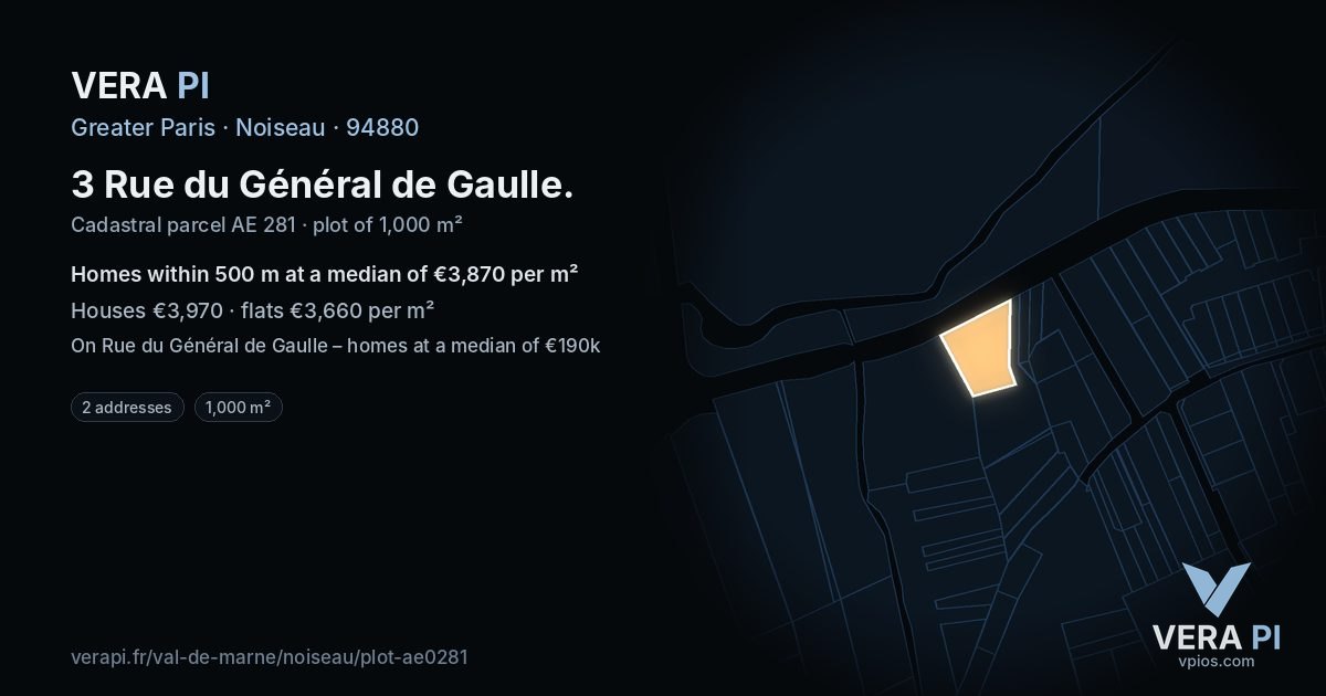 3 Rue du Général de Gaulle, Noiseau at night – the plot lit, the parcels around coloured by the prices near them