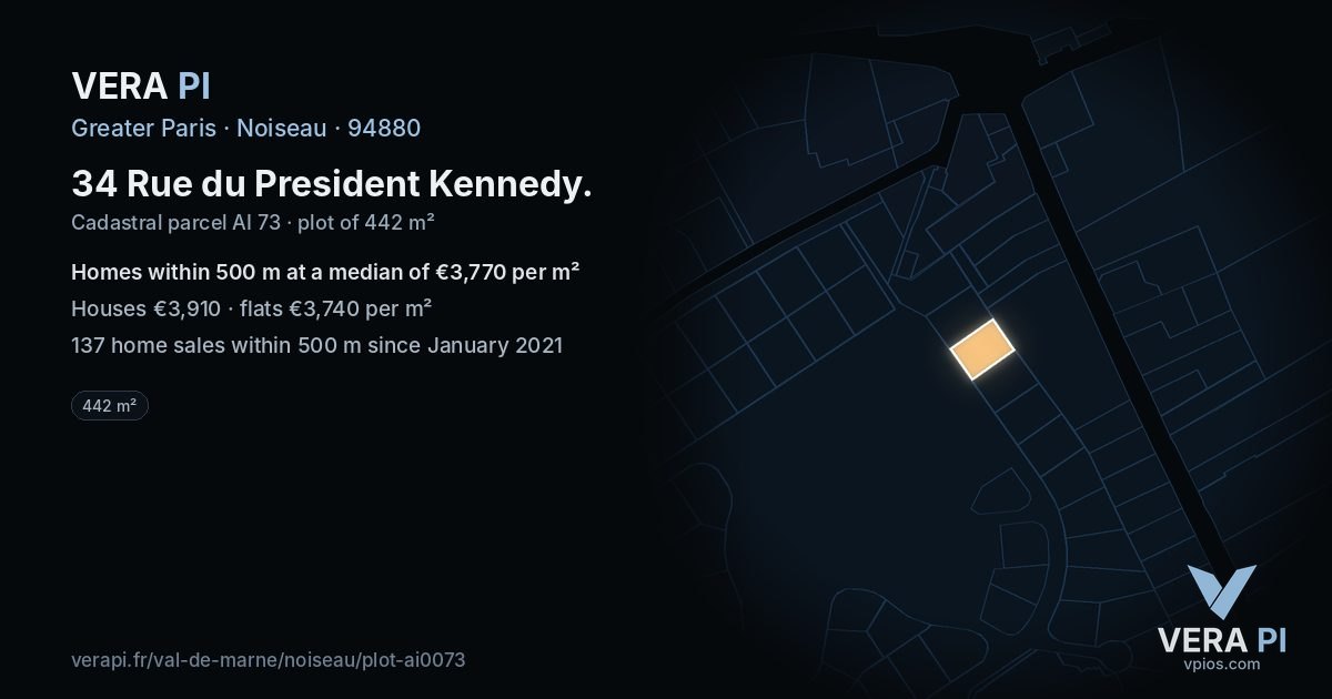 34 Rue du President Kennedy, Noiseau at night – the plot lit, the parcels around coloured by the prices near them
