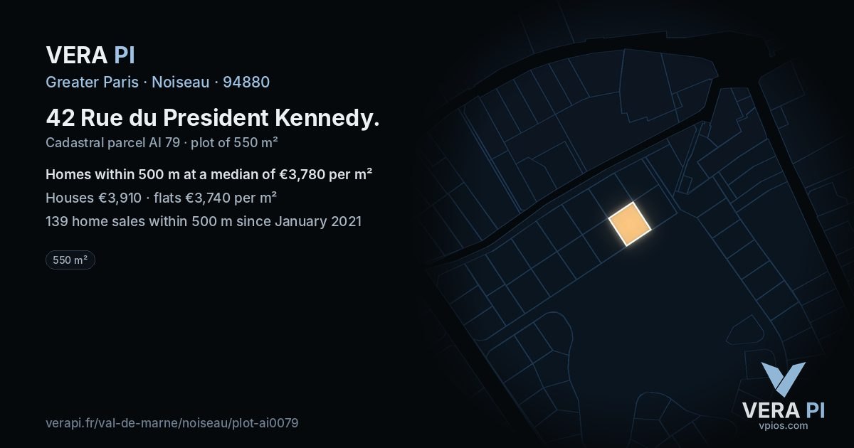 42 Rue du President Kennedy, Noiseau at night – the plot lit, the parcels around coloured by the prices near them