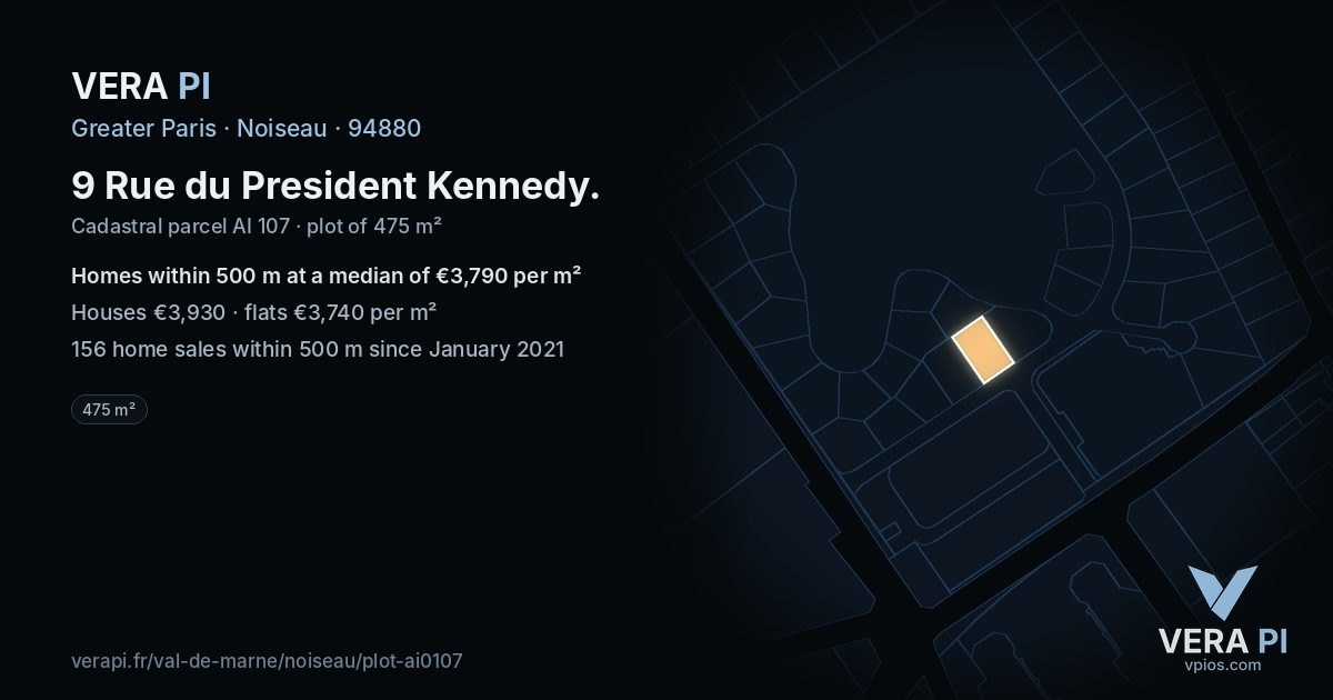 9 Rue du President Kennedy, Noiseau at night – the plot lit, the parcels around coloured by the prices near them