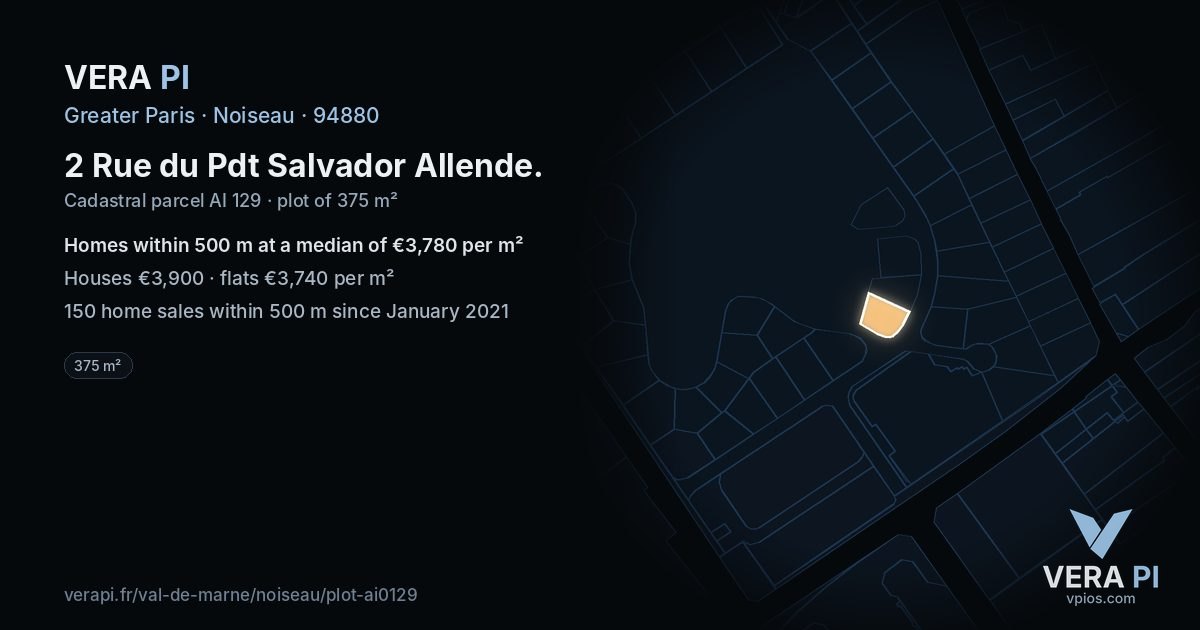 2 Rue du Pdt Salvador Allende, Noiseau at night – the plot lit, the parcels around coloured by the prices near them