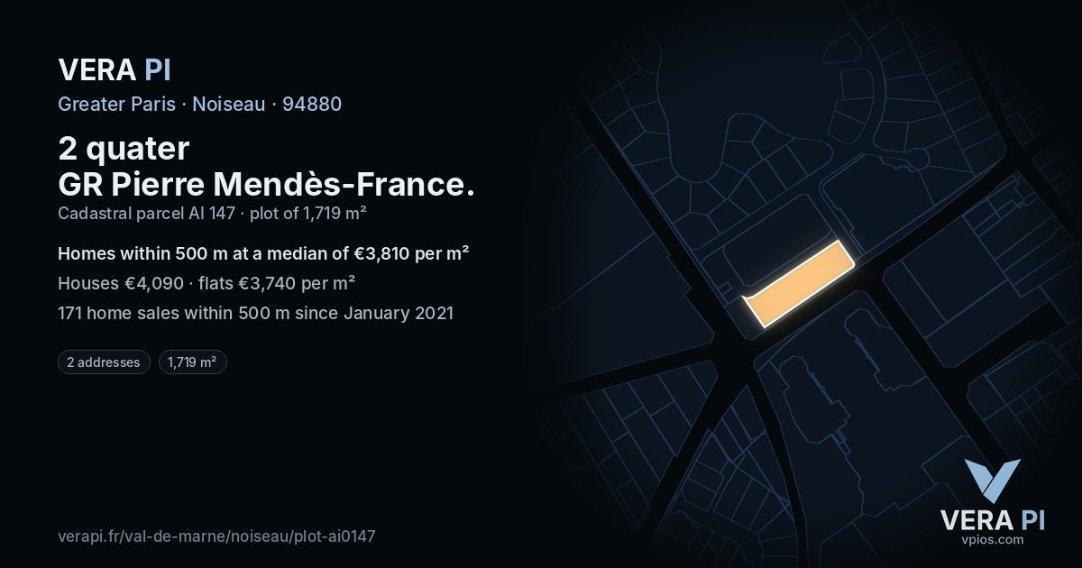 2 quater GR Pierre Mendès-France, Noiseau at night – the plot lit, the parcels around coloured by the prices near them