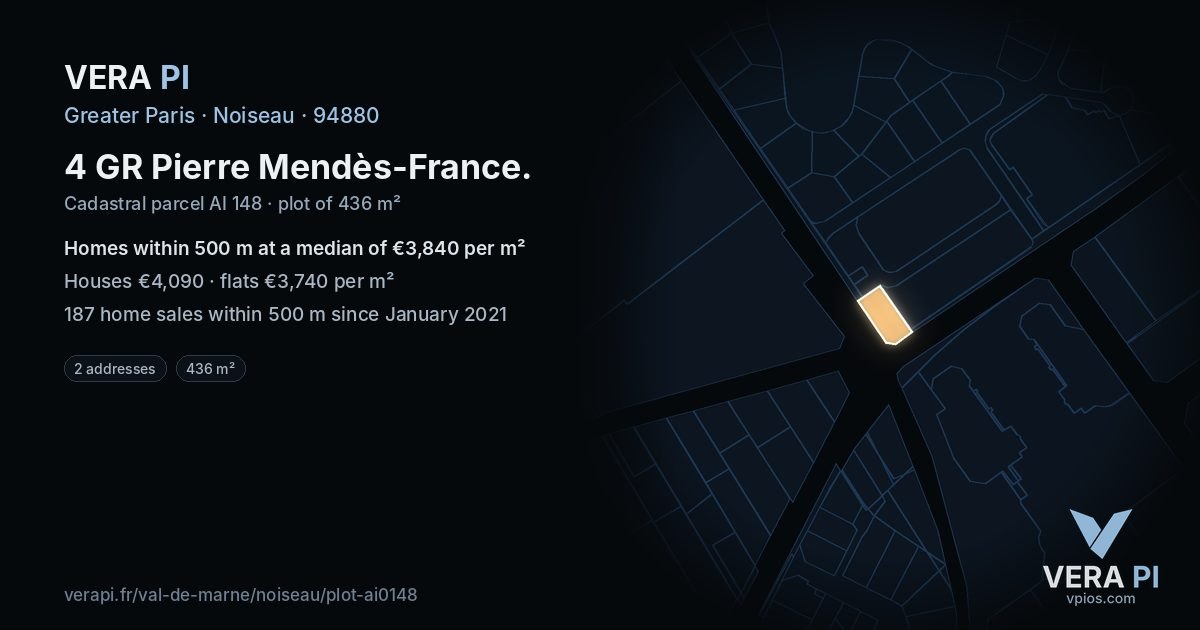 4 GR Pierre Mendès-France, Noiseau at night – the plot lit, the parcels around coloured by the prices near them