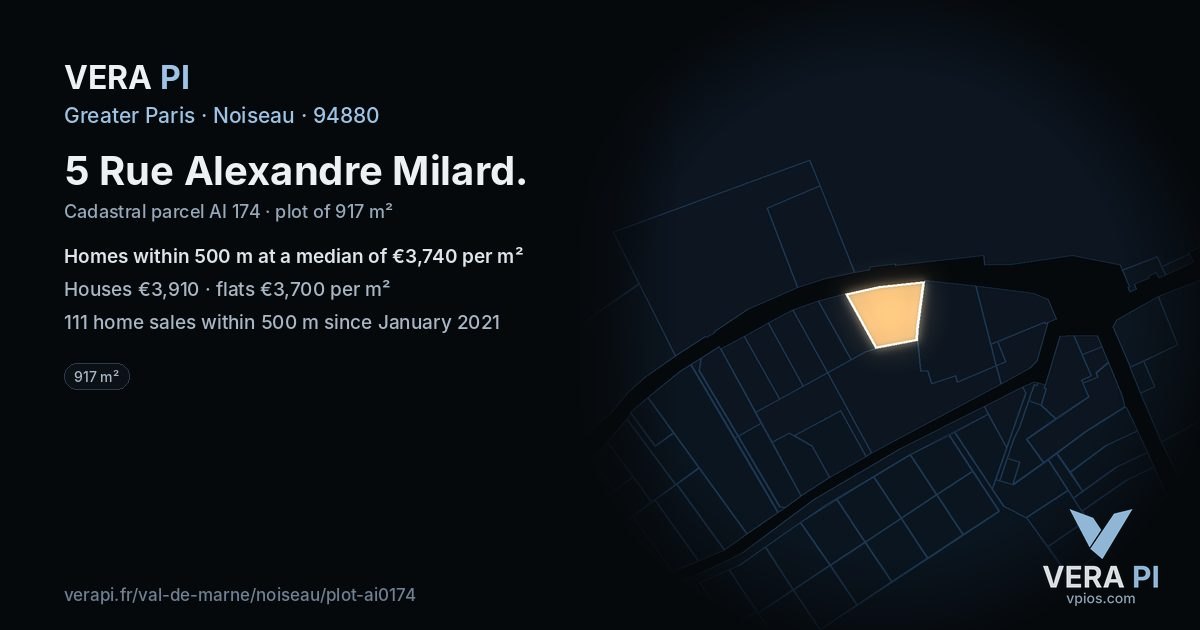 5 Rue Alexandre Milard, Noiseau at night – the plot lit, the parcels around coloured by the prices near them