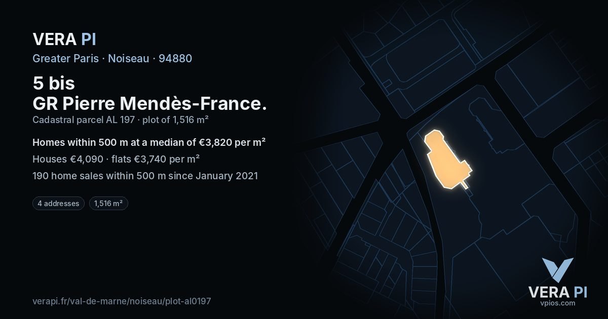 5 bis GR Pierre Mendès-France, Noiseau at night – the plot lit, the parcels around coloured by the prices near them