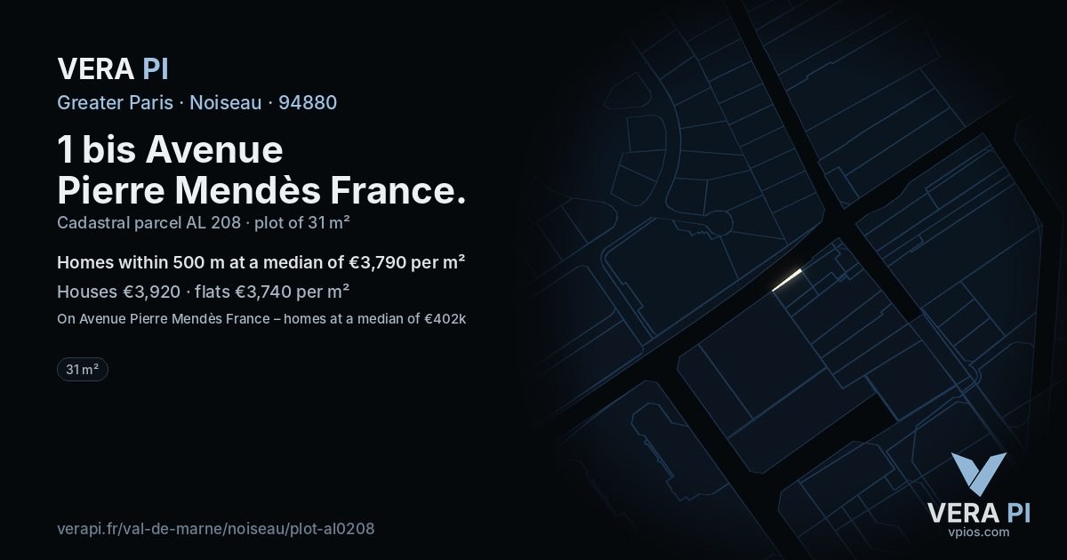 1 bis Avenue Pierre Mendès France, Noiseau at night – the plot lit, the parcels around coloured by the prices near them