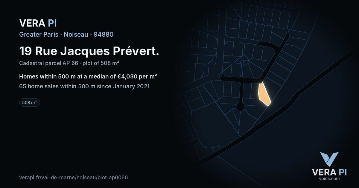 19 Rue Jacques Prévert, Noiseau at night – the plot lit, the parcels around coloured by the prices near them