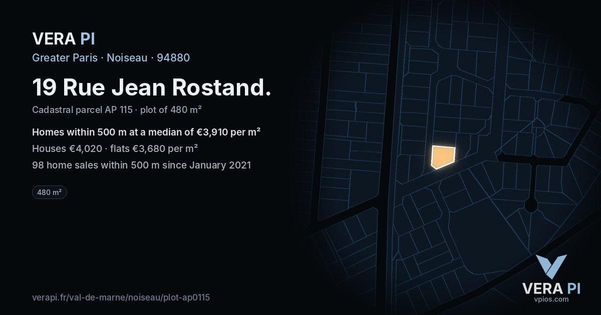 19 Rue Jean Rostand, Noiseau at night – the plot lit, the parcels around coloured by the prices near them