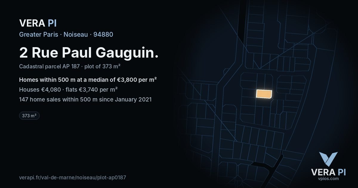 2 Rue Paul Gauguin, Noiseau at night – the plot lit, the parcels around coloured by the prices near them