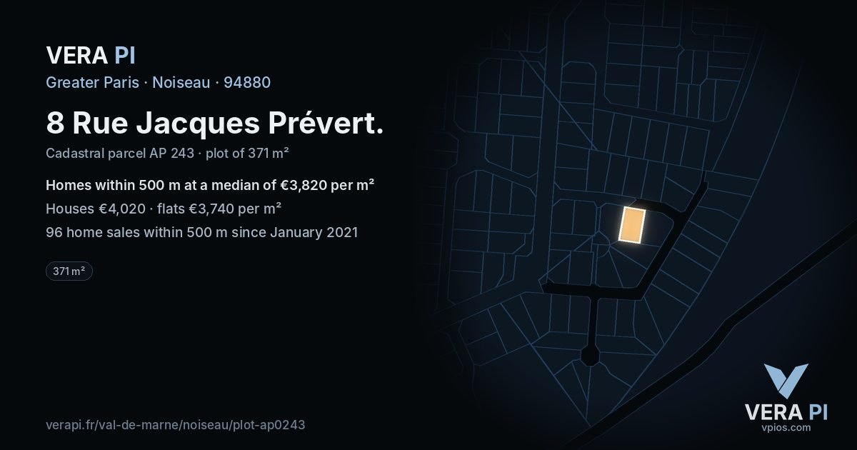 8 Rue Jacques Prévert, Noiseau at night – the plot lit, the parcels around coloured by the prices near them