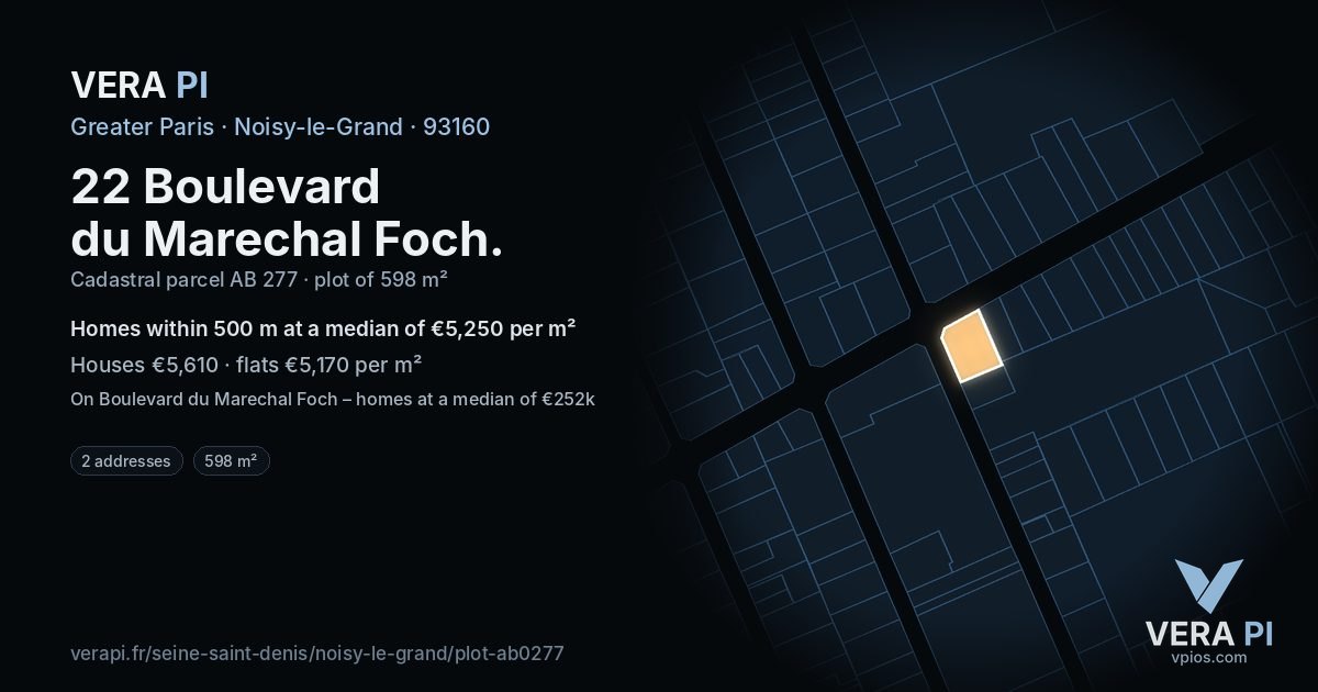 22 Boulevard du Marechal Foch, Noisy-le-Grand at night – the plot lit, the parcels around coloured by the prices near them