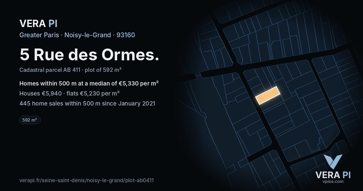 5 Rue des Ormes, Noisy-le-Grand at night – the plot lit, the parcels around coloured by the prices near them