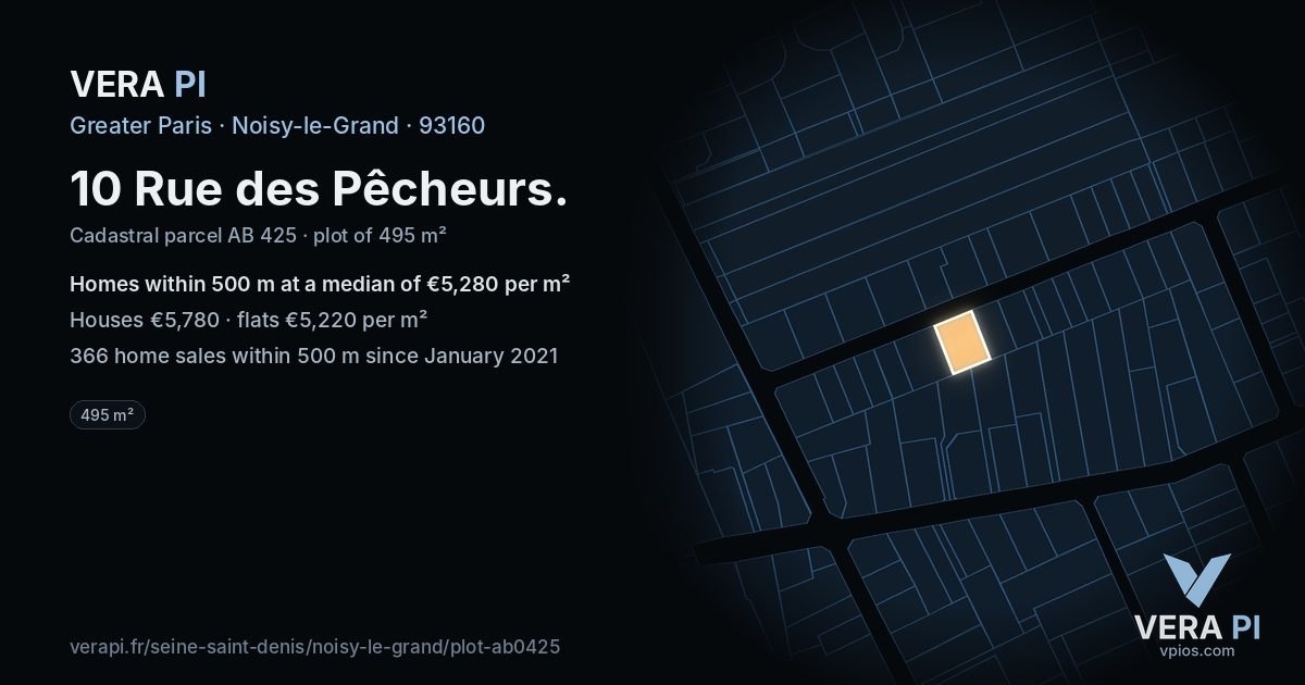 10 Rue des Pêcheurs, Noisy-le-Grand at night – the plot lit, the parcels around coloured by the prices near them