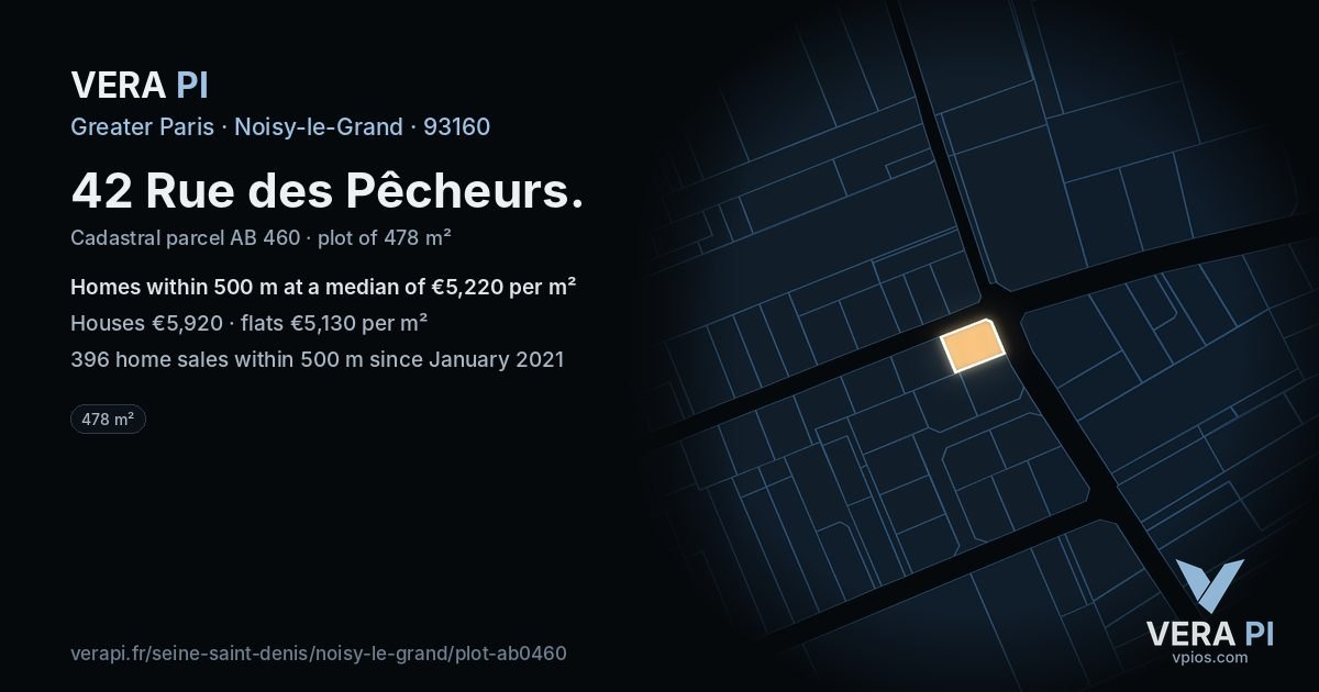 42 Rue des Pêcheurs, Noisy-le-Grand at night – the plot lit, the parcels around coloured by the prices near them