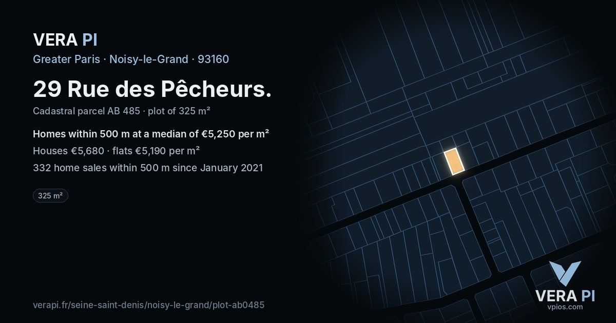 29 Rue des Pêcheurs, Noisy-le-Grand at night – the plot lit, the parcels around coloured by the prices near them