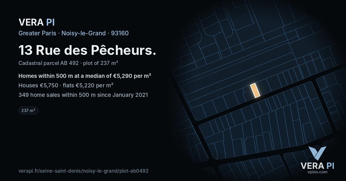 13 Rue des Pêcheurs, Noisy-le-Grand at night – the plot lit, the parcels around coloured by the prices near them