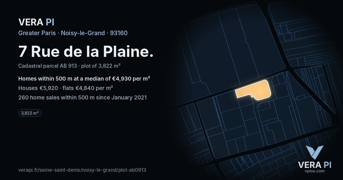 7 Rue de la Plaine, Noisy-le-Grand at night – the plot lit, the parcels around coloured by the prices near them