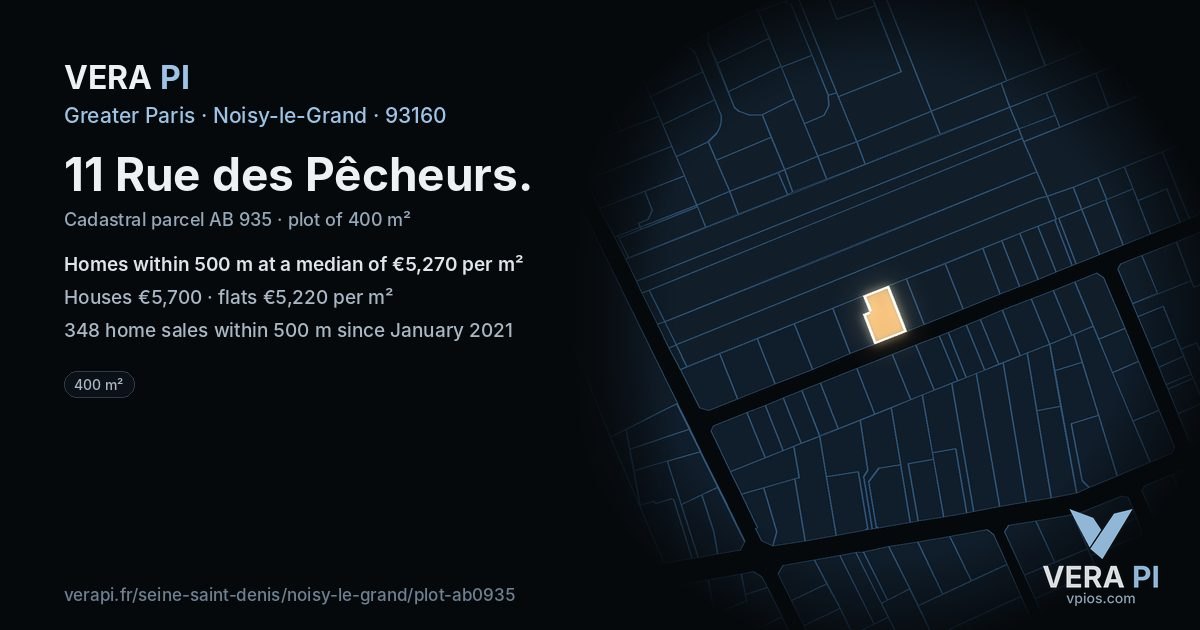11 Rue des Pêcheurs, Noisy-le-Grand at night – the plot lit, the parcels around coloured by the prices near them