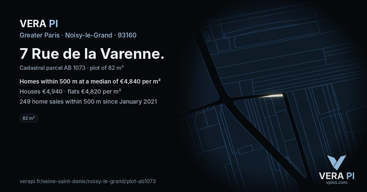 7 Rue de la Varenne, Noisy-le-Grand at night – the plot lit, the parcels around coloured by the prices near them