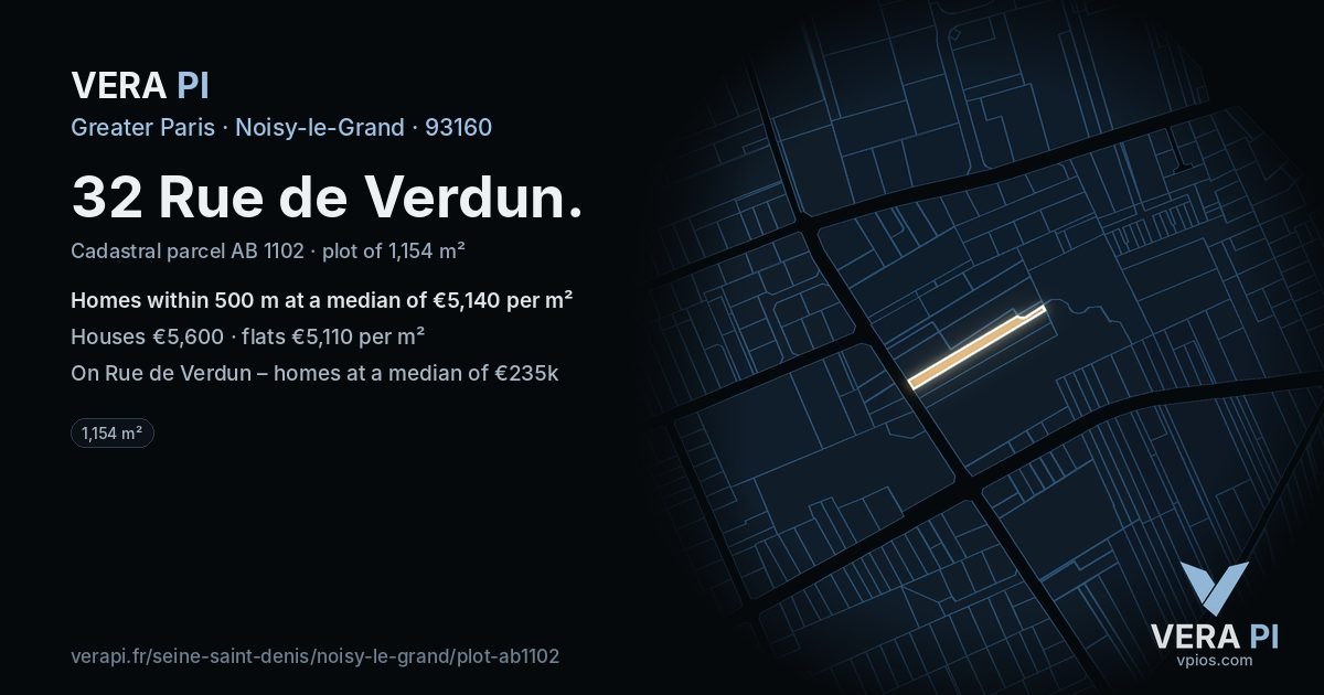 32 Rue de Verdun, Noisy-le-Grand at night – the plot lit, the parcels around coloured by the prices near them