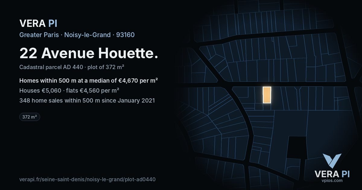 22 Avenue Houette, Noisy-le-Grand at night – the plot lit, the parcels around coloured by the prices near them
