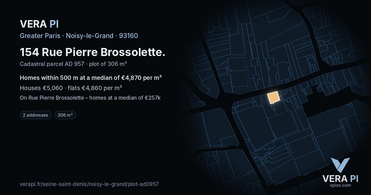 154 Rue Pierre Brossolette, Noisy-le-Grand at night – the plot lit, the parcels around coloured by the prices near them
