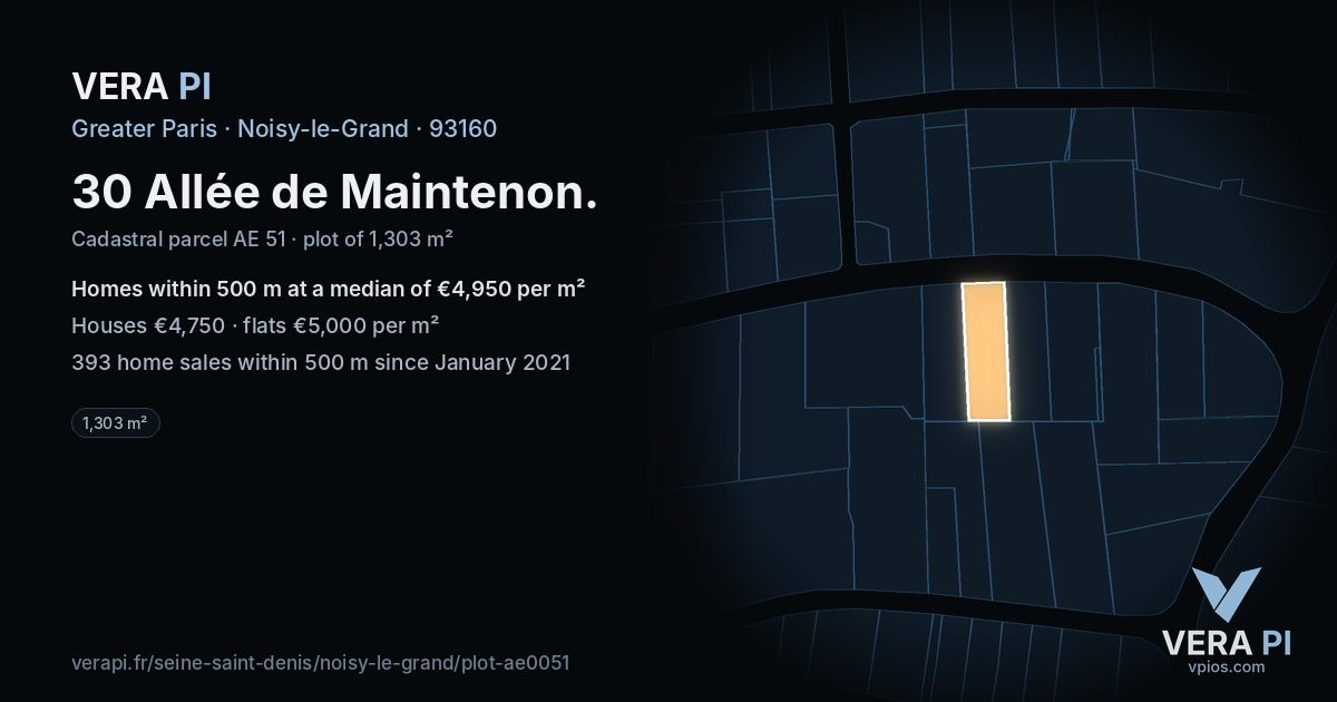 30 Allée de Maintenon, Noisy-le-Grand at night – the plot lit, the parcels around coloured by the prices near them