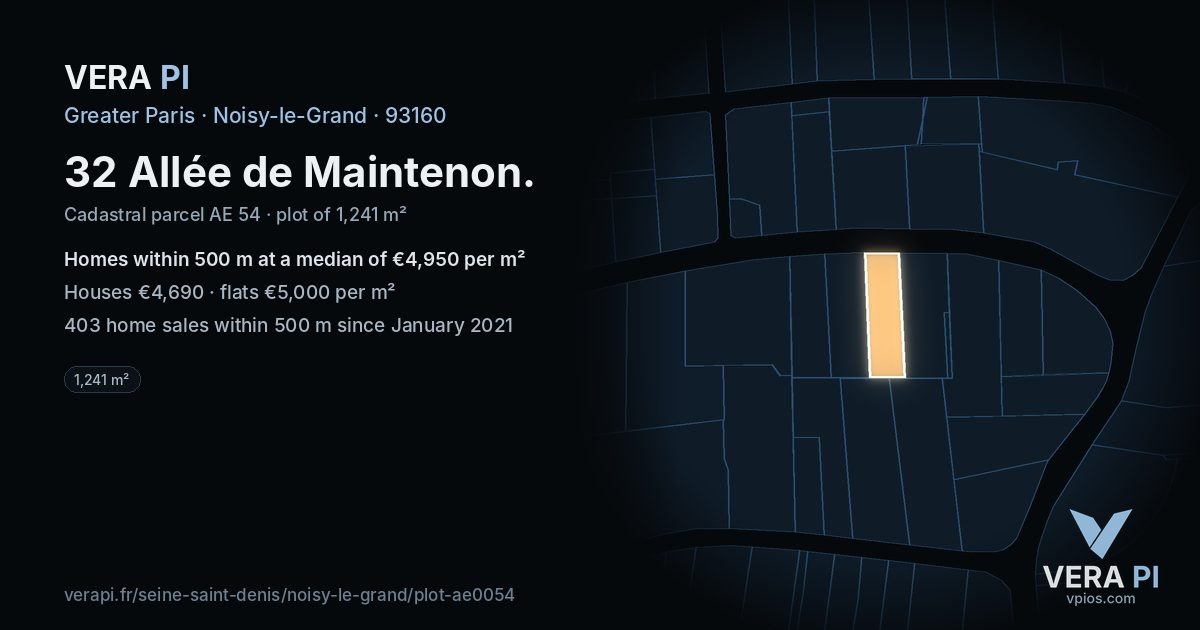 32 Allée de Maintenon, Noisy-le-Grand at night – the plot lit, the parcels around coloured by the prices near them