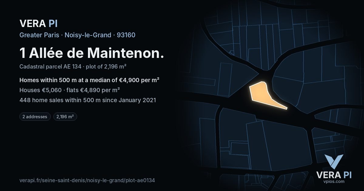 1 Allée de Maintenon, Noisy-le-Grand at night – the plot lit, the parcels around coloured by the prices near them