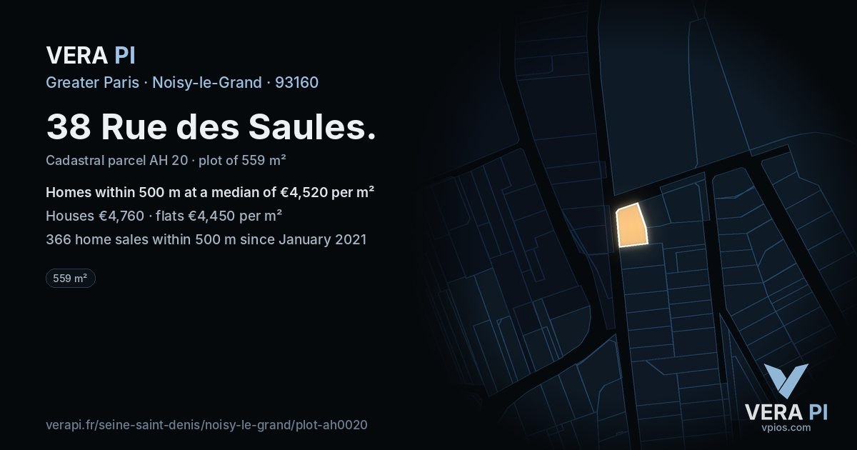 38 Rue des Saules, Noisy-le-Grand at night – the plot lit, the parcels around coloured by the prices near them