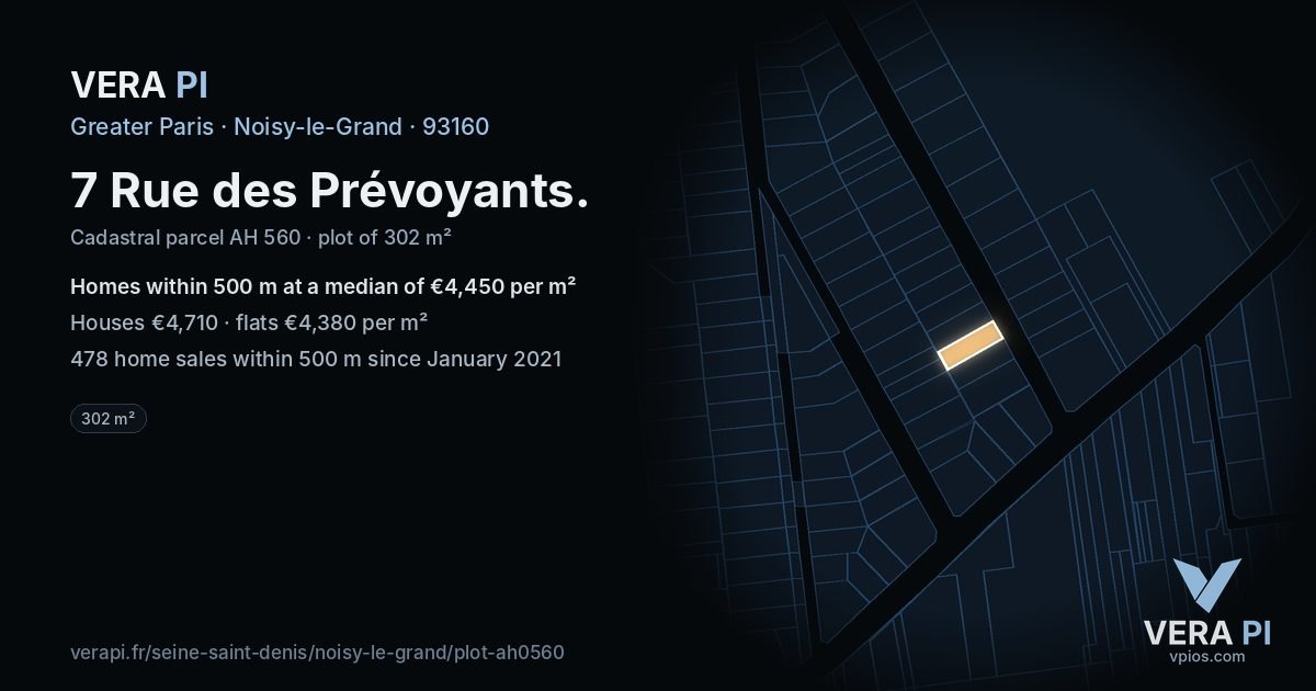 7 Rue des Prévoyants, Noisy-le-Grand at night – the plot lit, the parcels around coloured by the prices near them