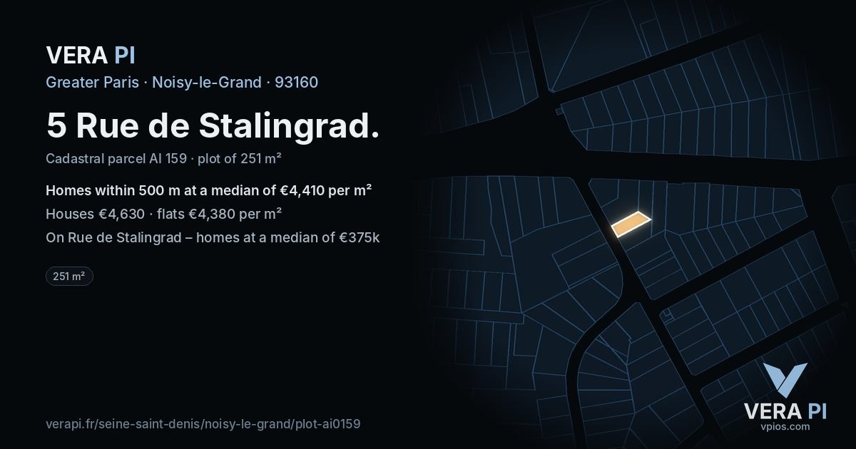 5 Rue de Stalingrad, Noisy-le-Grand at night – the plot lit, the parcels around coloured by the prices near them