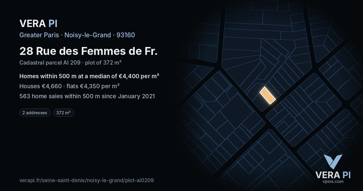 28 Rue des Femmes de Fr, Noisy-le-Grand at night – the plot lit, the parcels around coloured by the prices near them