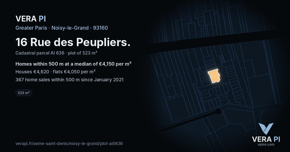 16 Rue des Peupliers, Noisy-le-Grand at night – the plot lit, the parcels around coloured by the prices near them