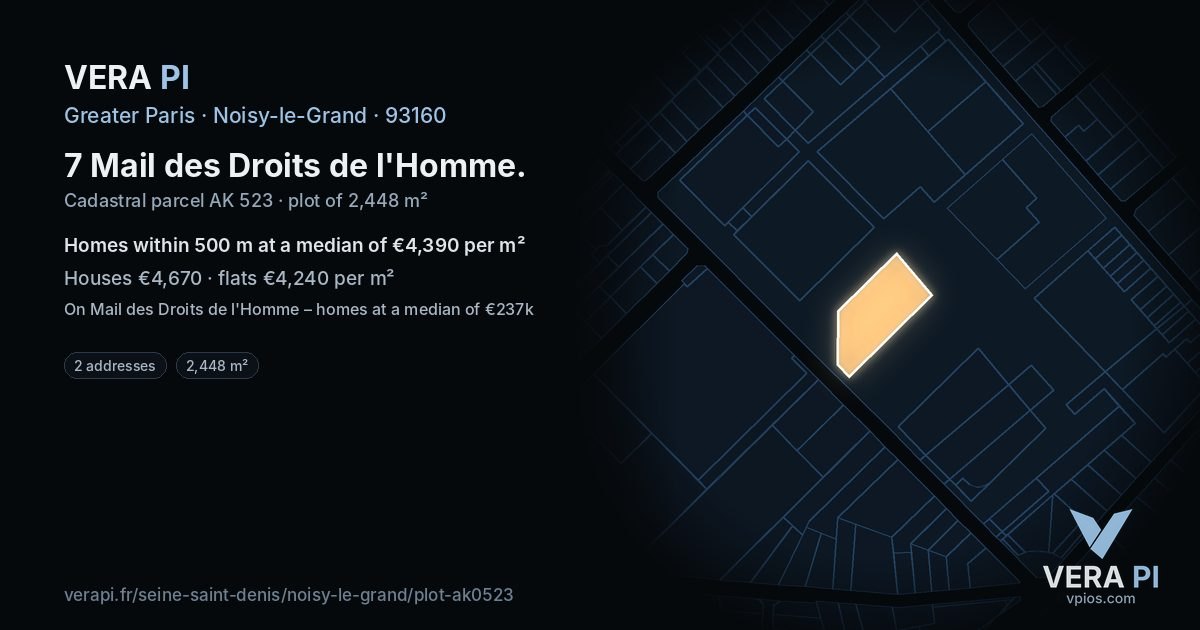 7 Mail des Droits de l'Homme, Noisy-le-Grand at night – the plot lit, the parcels around coloured by the prices near them