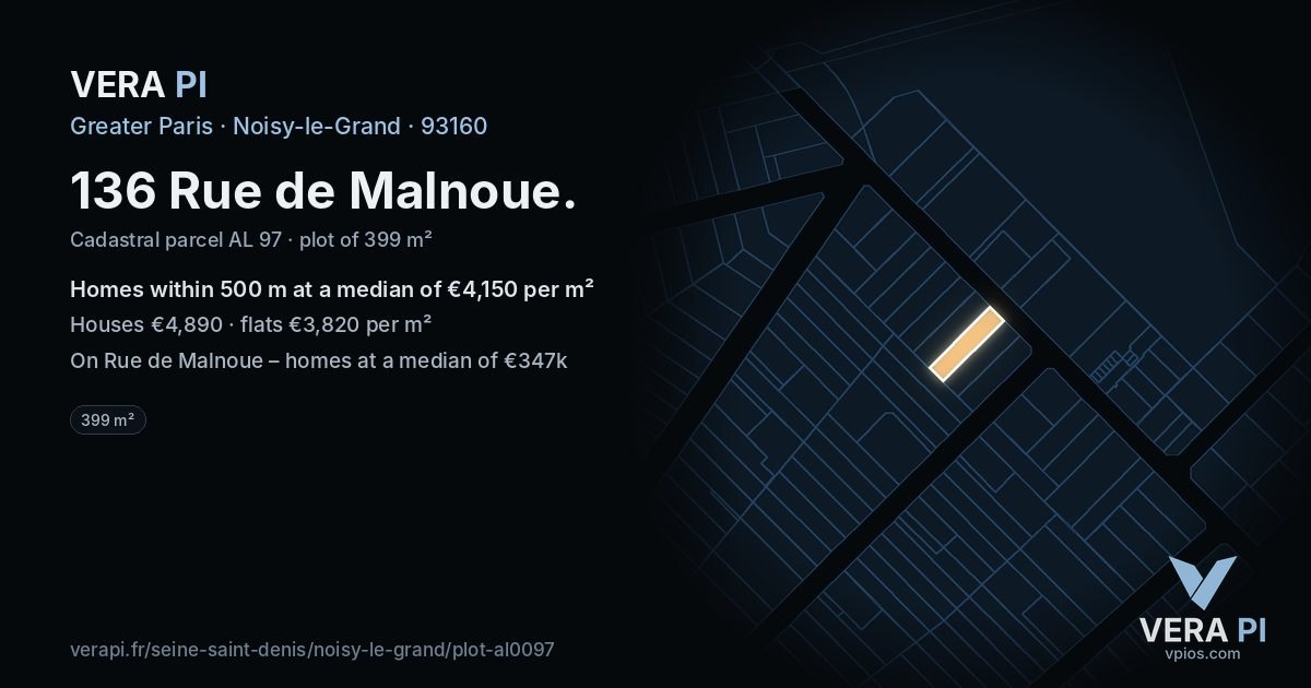 136 Rue de Malnoue, Noisy-le-Grand at night – the plot lit, the parcels around coloured by the prices near them