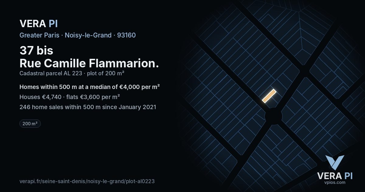 37 bis Rue Camille Flammarion, Noisy-le-Grand at night – the plot lit, the parcels around coloured by the prices near them