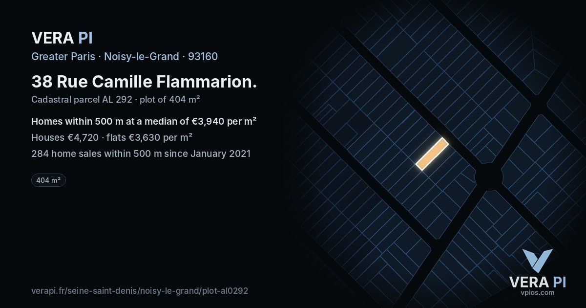 38 Rue Camille Flammarion, Noisy-le-Grand at night – the plot lit, the parcels around coloured by the prices near them