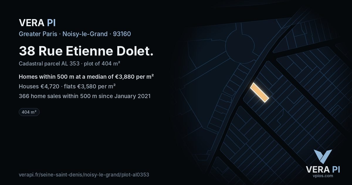 38 Rue Etienne Dolet, Noisy-le-Grand at night – the plot lit, the parcels around coloured by the prices near them