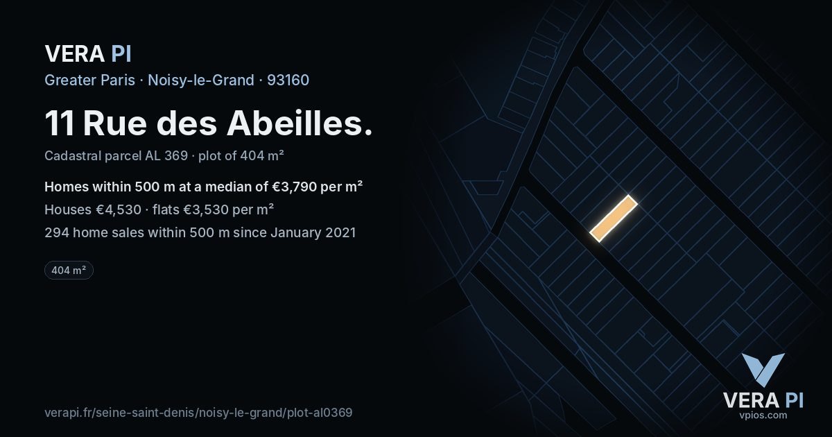 11 Rue des Abeilles, Noisy-le-Grand at night – the plot lit, the parcels around coloured by the prices near them