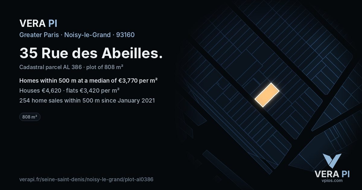 35 Rue des Abeilles, Noisy-le-Grand at night – the plot lit, the parcels around coloured by the prices near them