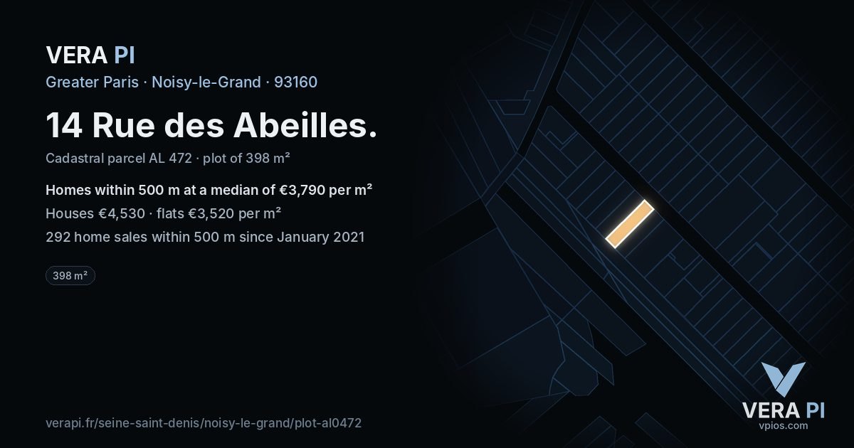 14 Rue des Abeilles, Noisy-le-Grand at night – the plot lit, the parcels around coloured by the prices near them