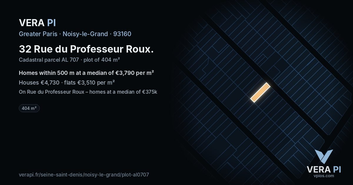 32 Rue du Professeur Roux, Noisy-le-Grand at night – the plot lit, the parcels around coloured by the prices near them