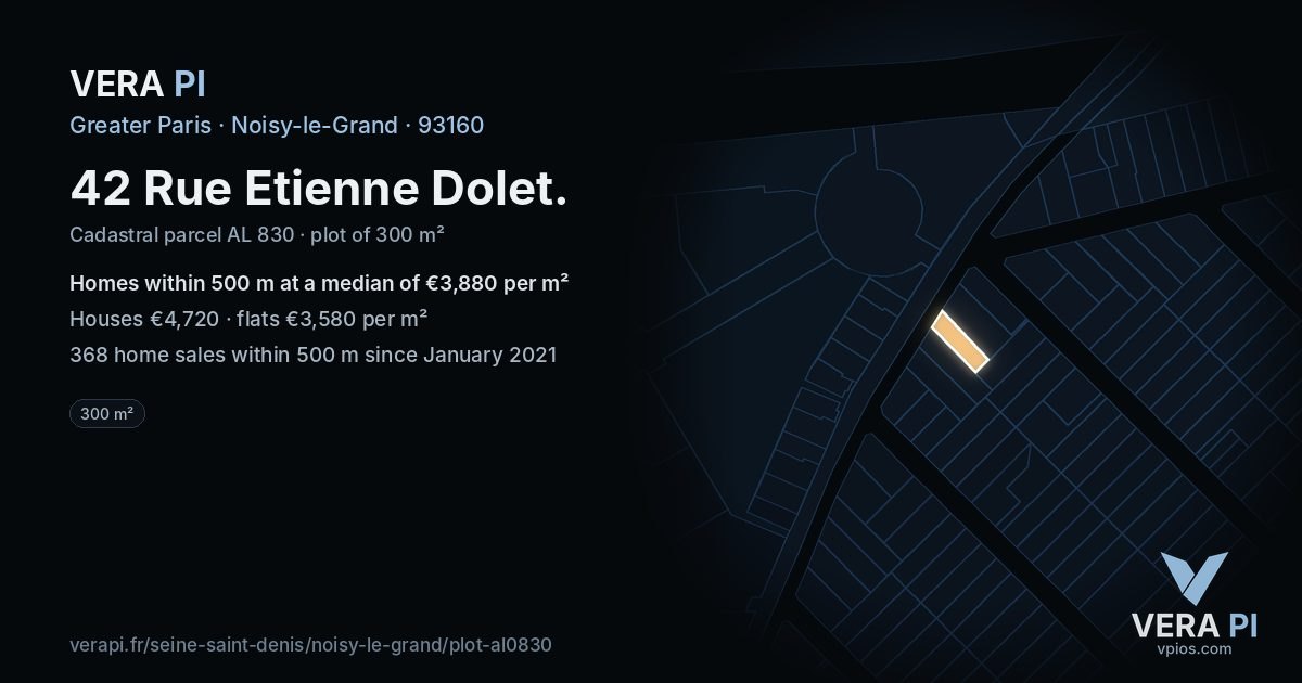 42 Rue Etienne Dolet, Noisy-le-Grand at night – the plot lit, the parcels around coloured by the prices near them