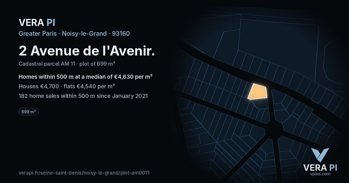 2 Avenue de l'Avenir, Noisy-le-Grand at night – the plot lit, the parcels around coloured by the prices near them
