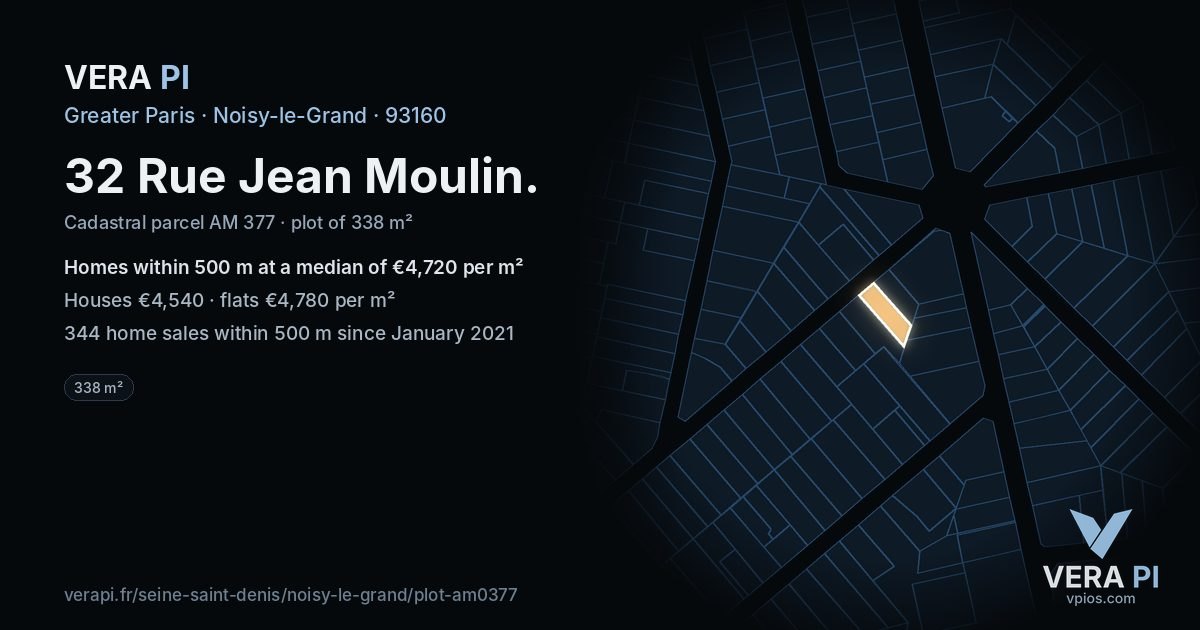 32 Rue Jean Moulin, Noisy-le-Grand at night – the plot lit, the parcels around coloured by the prices near them